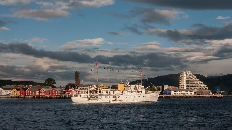 Lenke til artikkel: Kongeparet til Namsos 2. september