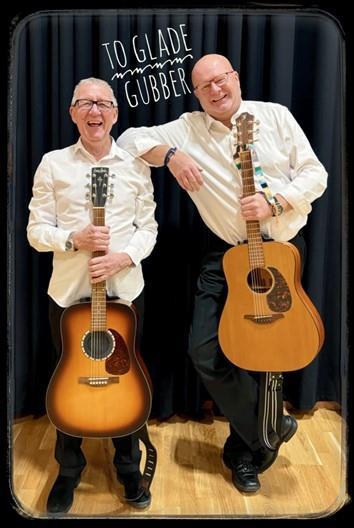 To glade menn med hver sin gitar - Klikk for stort bilde